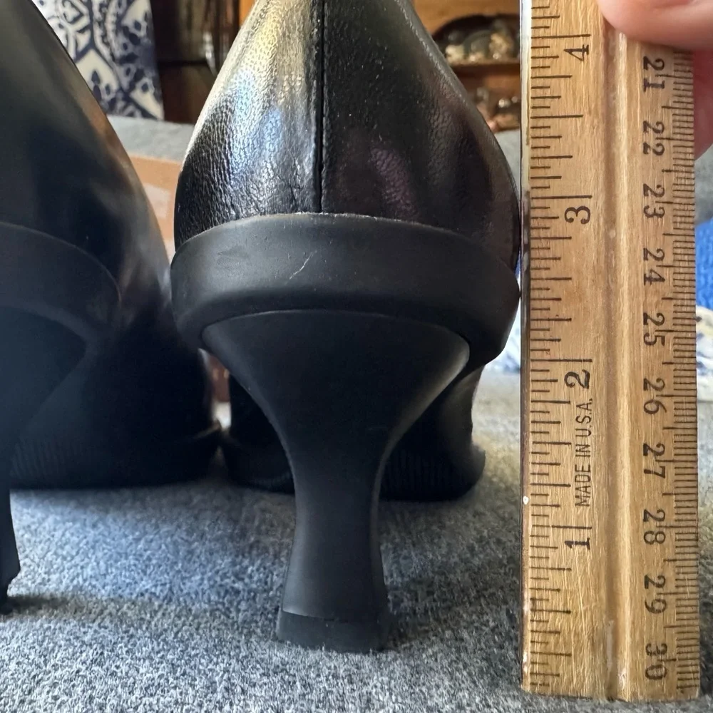 Antonio Melani Women’s Black Leather Kitten Heel Square Toe Pumps Shoes Size 6.5
